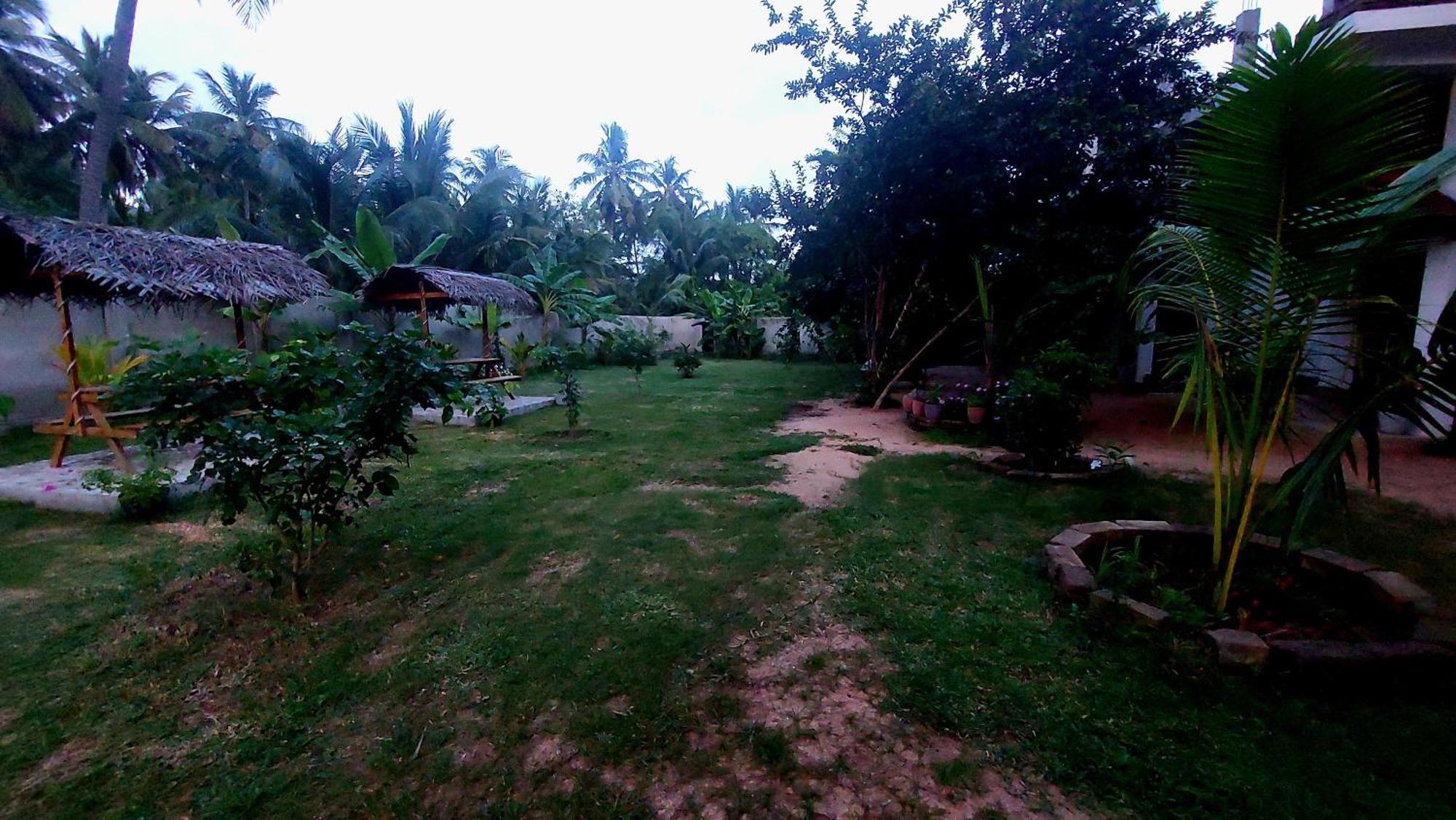 The Dream Inn Guesthouse Passikudah Batticaloa Eksteriør billede