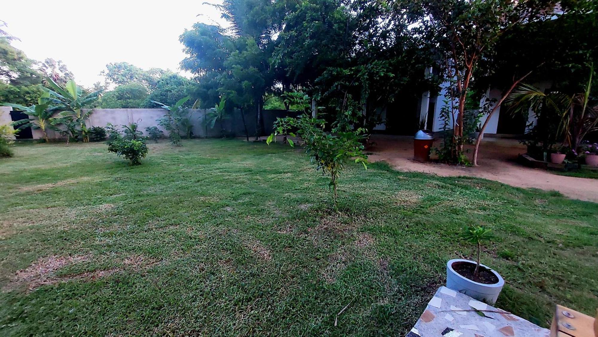 The Dream Inn Guesthouse Passikudah Batticaloa Eksteriør billede